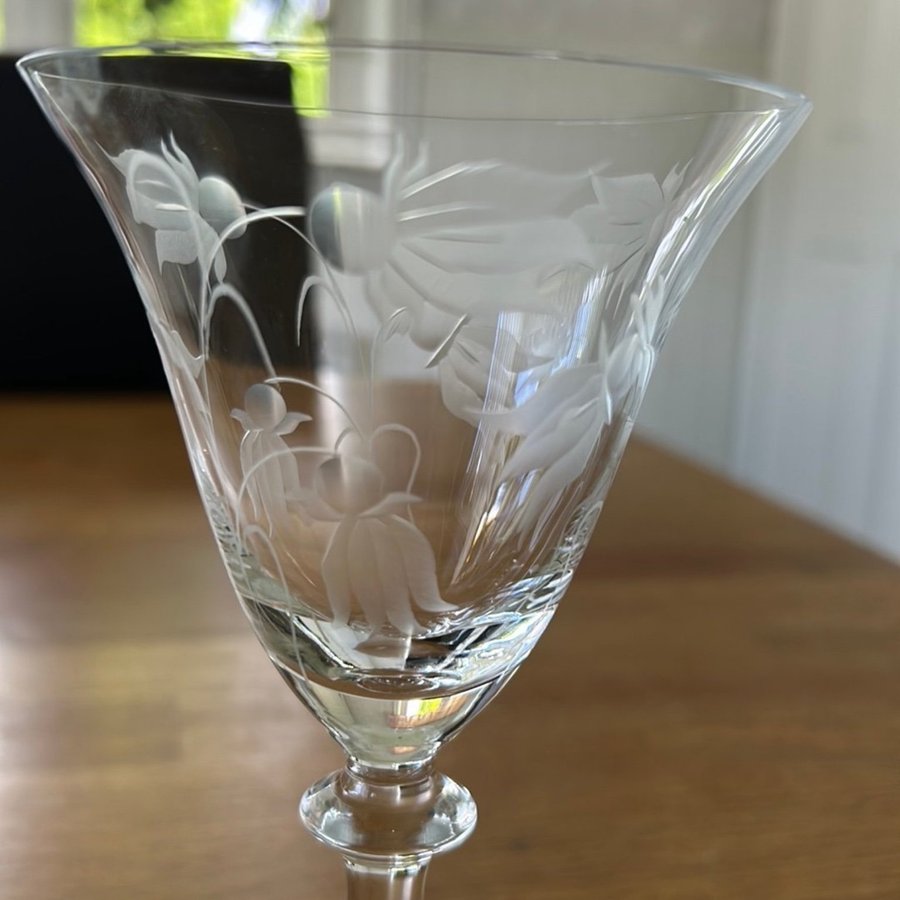 Duka design "BLÅKLOCKA" vitvinsglas H 17 cm ø 95 cm fint skick