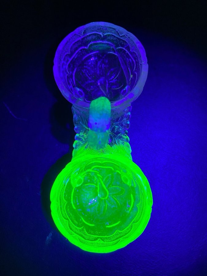 Dubbelt saltkar - uranglas uran glas uranium glass - vintage antik