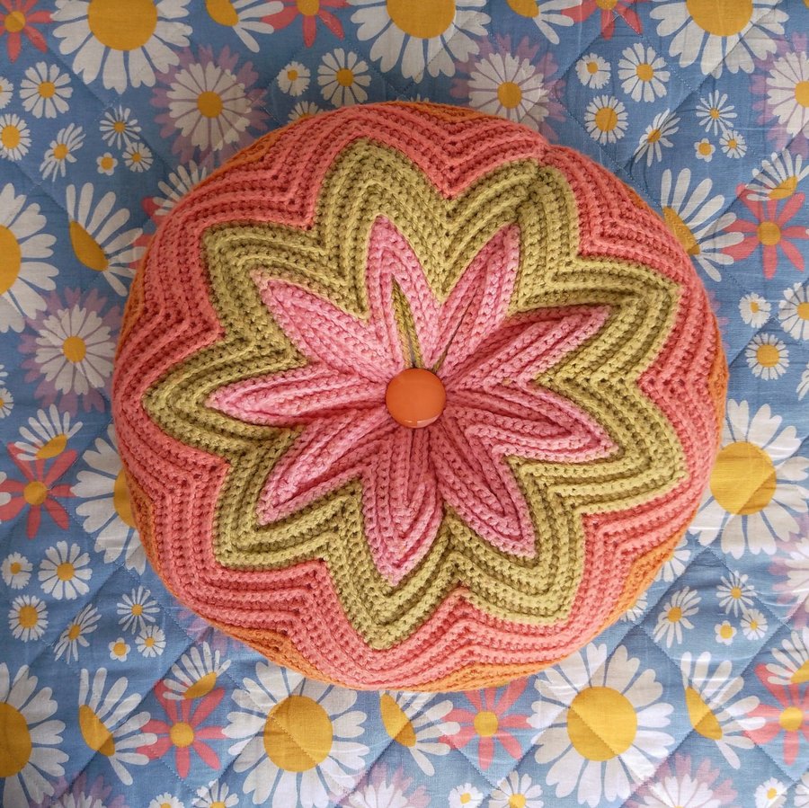 Virkad Rund Kudde Rosa Grön Orange 70tal 60tal Retro Hippie Bohem Boho