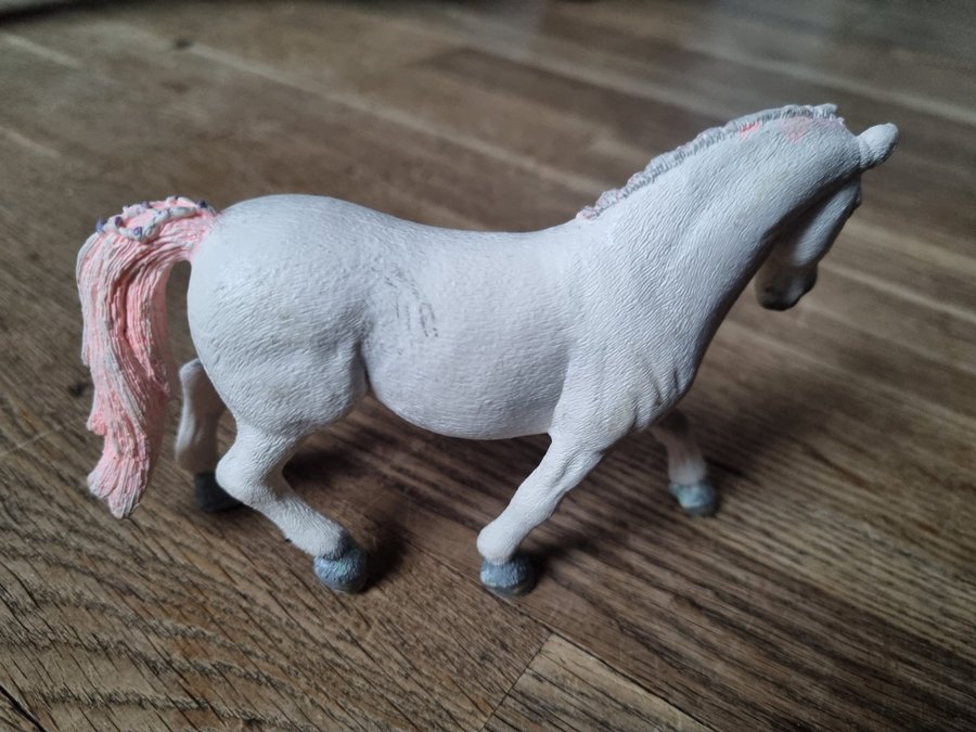 SCHLEICH HÄST