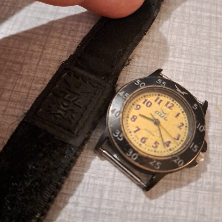 Gul watch titanium movement made in japan