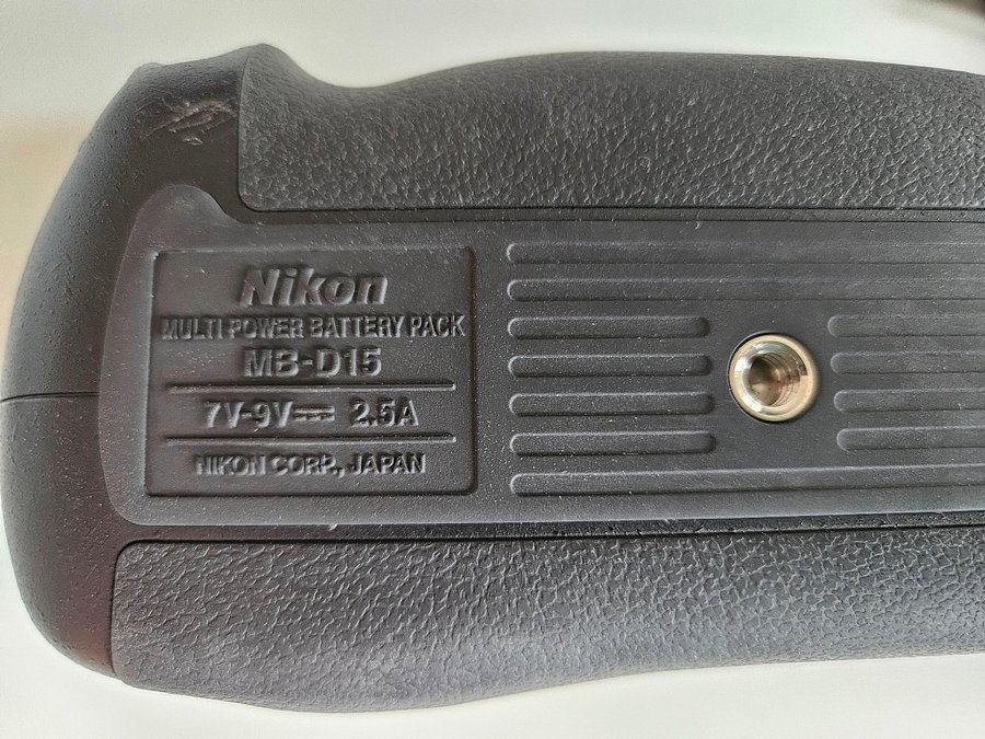 Nikon batterigrepp MB-D15 till Nikon D7100 D7200