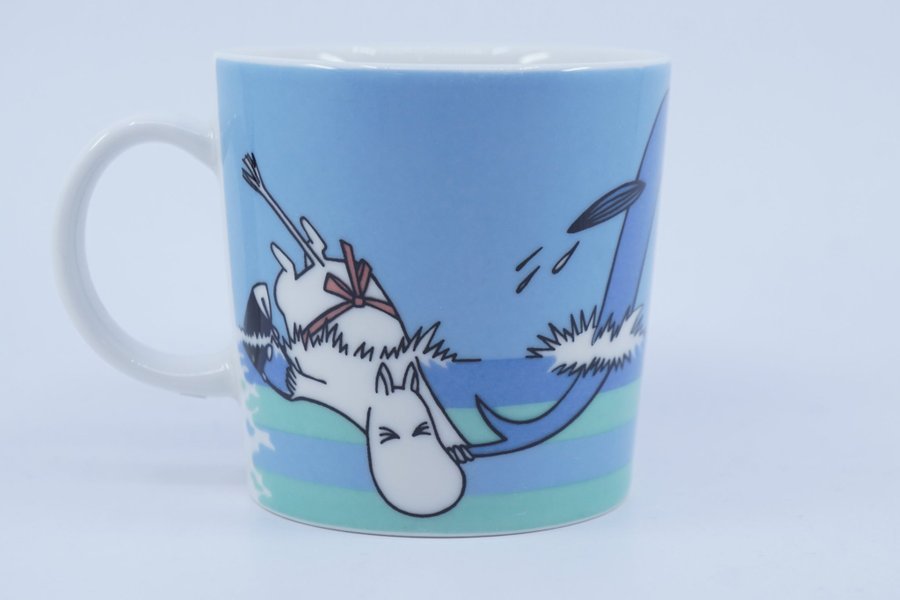 Muminmugg Delfindyk / Moomin Mug Dolphin Dive [B]