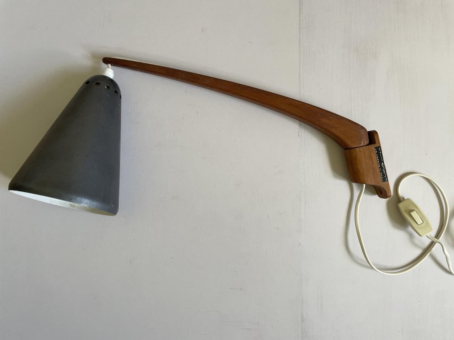 Vintage Vägglampa i Ek från 50-talet LUXUS Vittsjö (design: Uno Kristiansson)