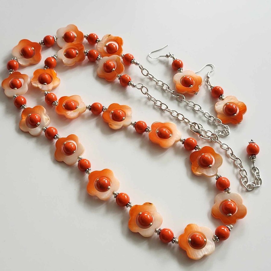 Vackra orange sommarsmycken halsband + örhängen med silver krokar