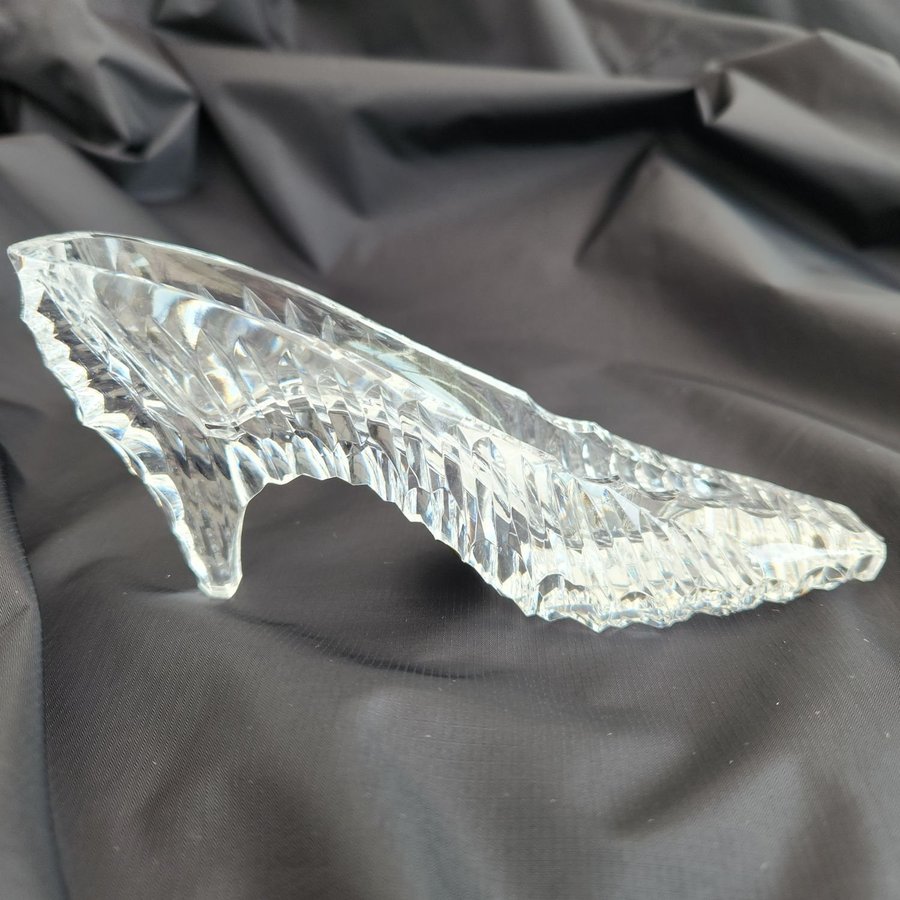 Beautiful Tipperary "Crystal of Kings" Fine Irish Crystal Glass Slipper