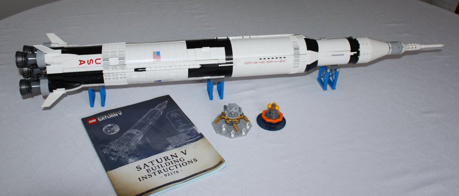 LEGO NASA APOLLO SATURN V 92176 SPACE EXPLORATION RYMD RYMDFÄRJA IDEAS