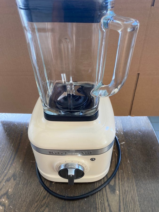 KitchenAid Artisan K400 Blender Almond cream Ordpris 4000kr