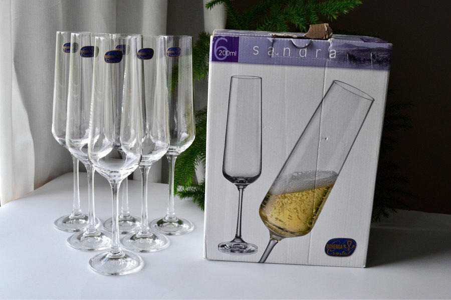 6 st CHAMPAGNEGLAS ”SANDRA” BÖHMISK/ BOHEMIA kristall CRYSTALEX TJECKIEN