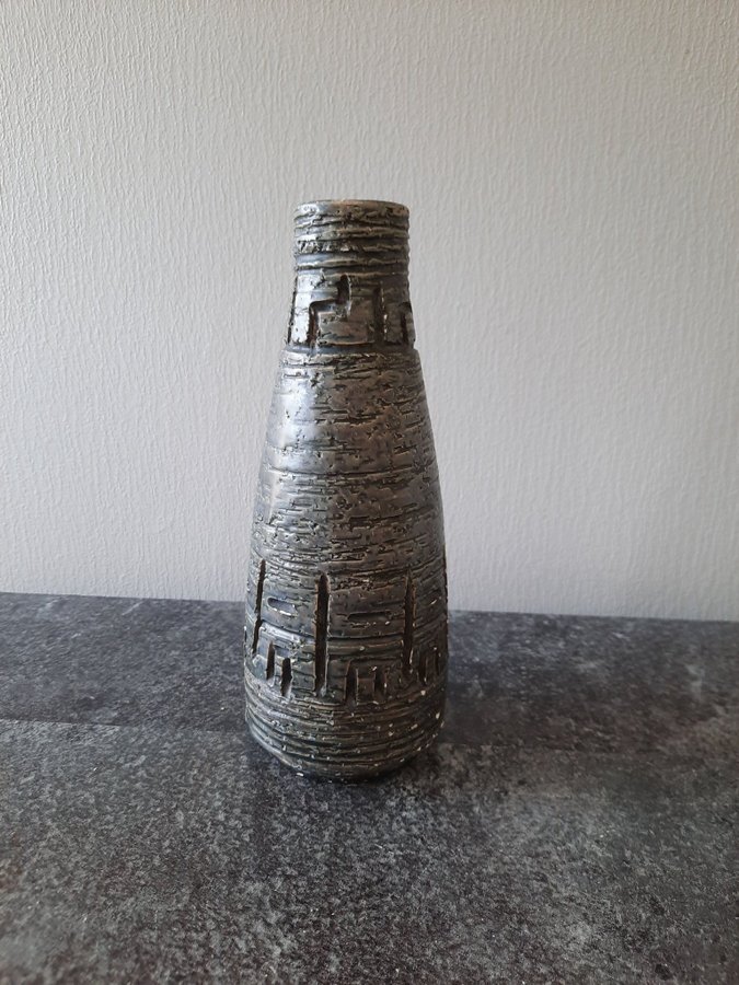 Vintage Vas i keramik med ett unikt mönster