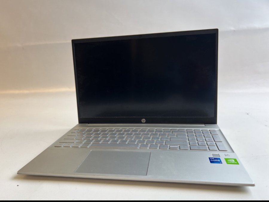 HP Pavilion Laptop 15-eg0033no i7 1165g7 32gb ram 256gb ssd