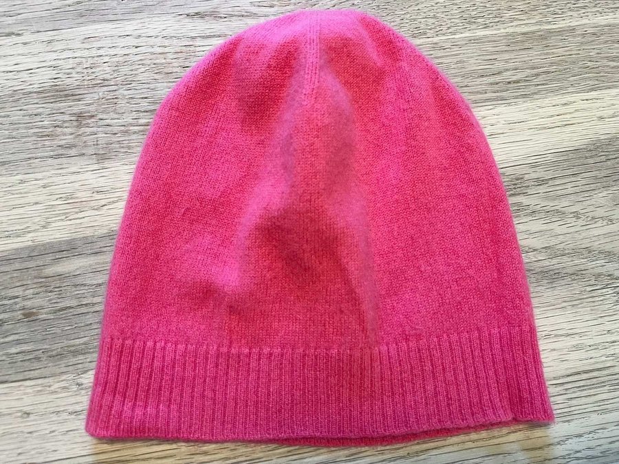 COURREGES PARIS 100% KASHMIR STICKAD MÖSSA BEANIE CASHMERE