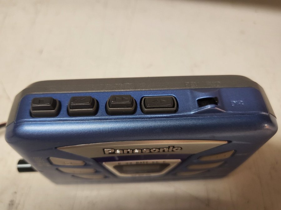 Panasonic Walkman Kassett  Radio Auto reverse bärbart model RQ-CR 15V