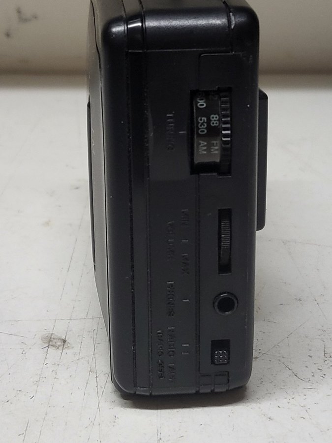 MAGNAVOX Walkman Kassett  Radio bärbart model NW 6022