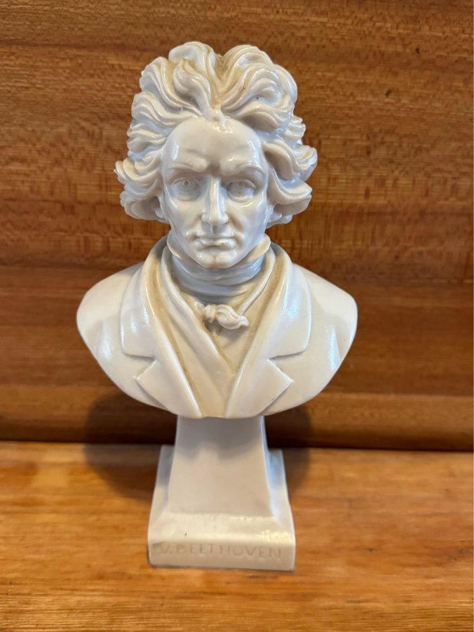 Byst av Ludvig van Beethoven made in italy