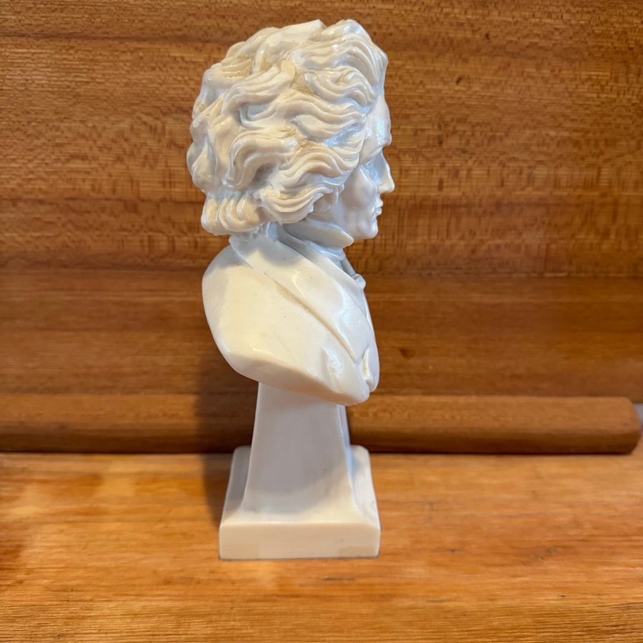 Byst av Ludvig van Beethoven made in italy