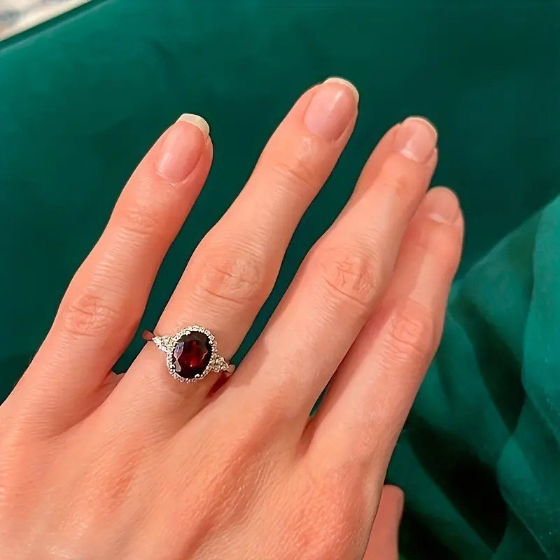 Gorgeous Dark Red Zirconia Ring - Symbol Of Eternal Lovesaiz 8