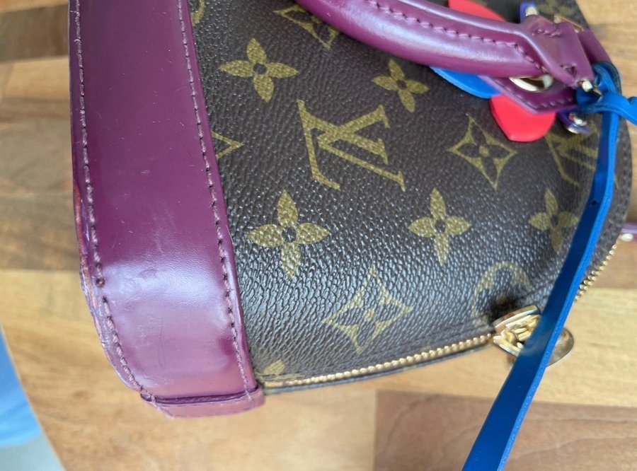 Louis Vuitton Alma BB i Monogram Canvas - Limited Edition