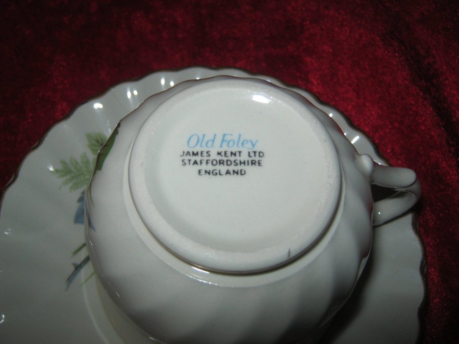 en kopp o fat från old foly/james kent ldt/staffordshire/england