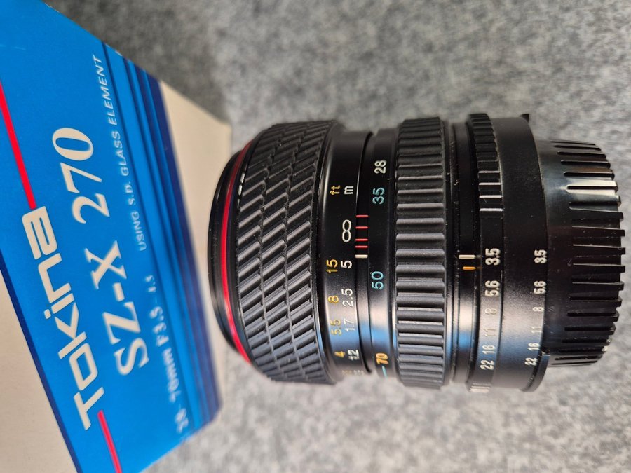 Tokina SZ-X 270 SD 28-70mm f/35-45 Nikon F