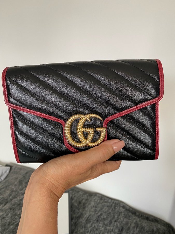 Gucci Marmont clutch
