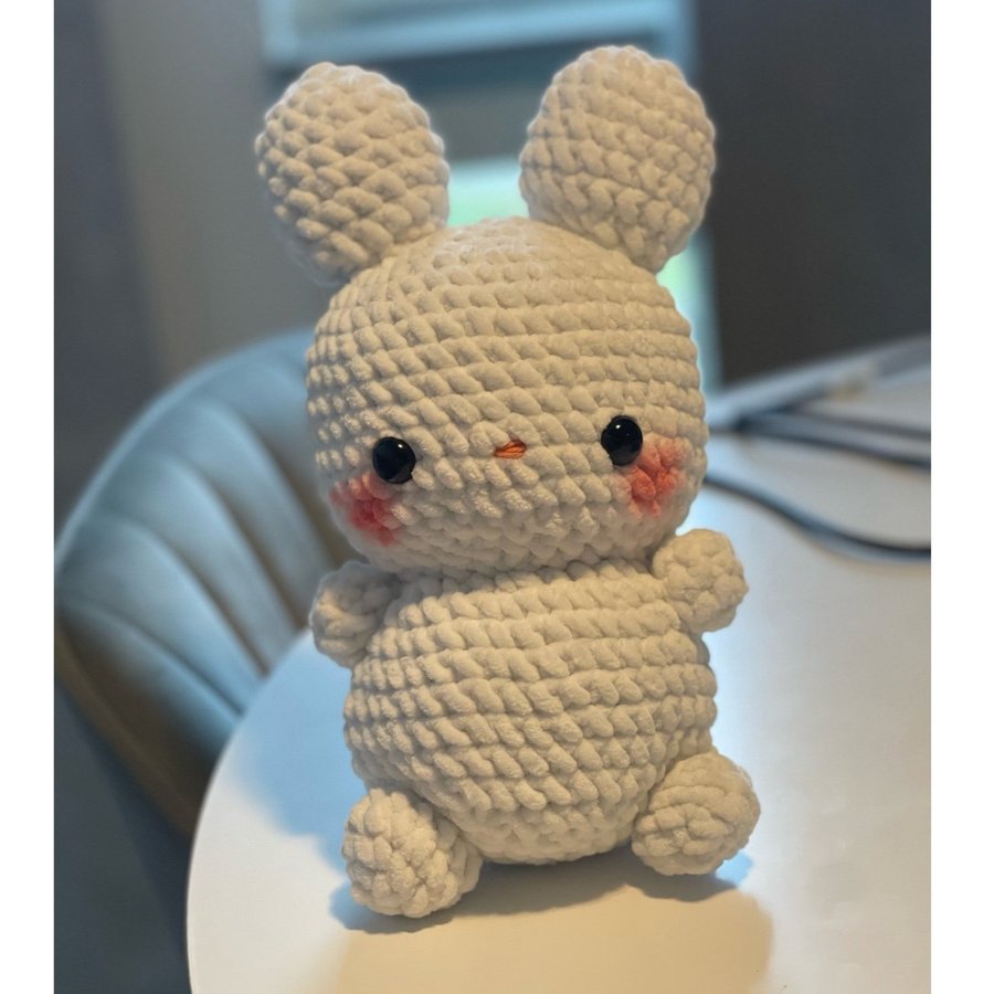 Virkad kanin docka/ crocheted bunny plushie