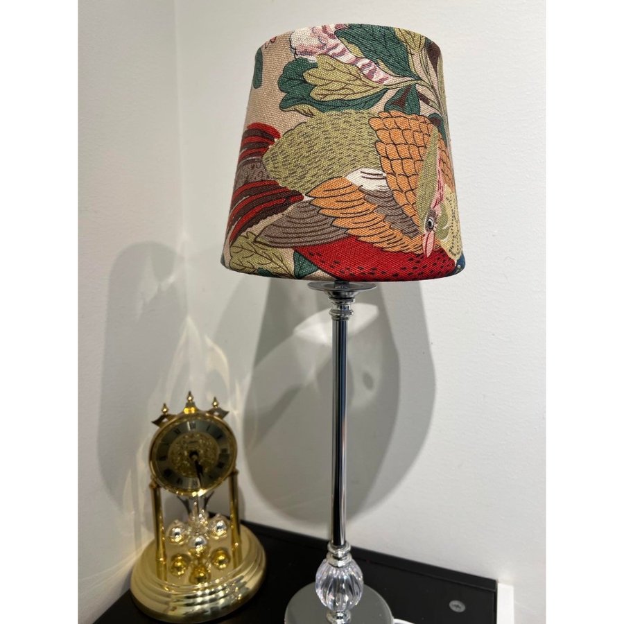 LAMPSKÄRM TYG FRÅN SVENSKT TENN GP  J BAKER / MAGNOLIA TEXTIL