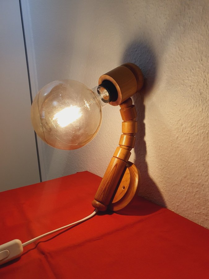 VÄGGLAMPA Furu Solbackens lampa Sänglampa Böjbar lampa 70-tal