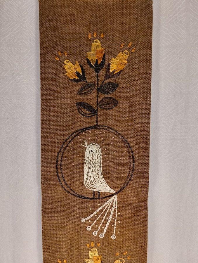 Mycket fin vepa! Handbroderad Linneväv 14x100cm Ypperligt skick