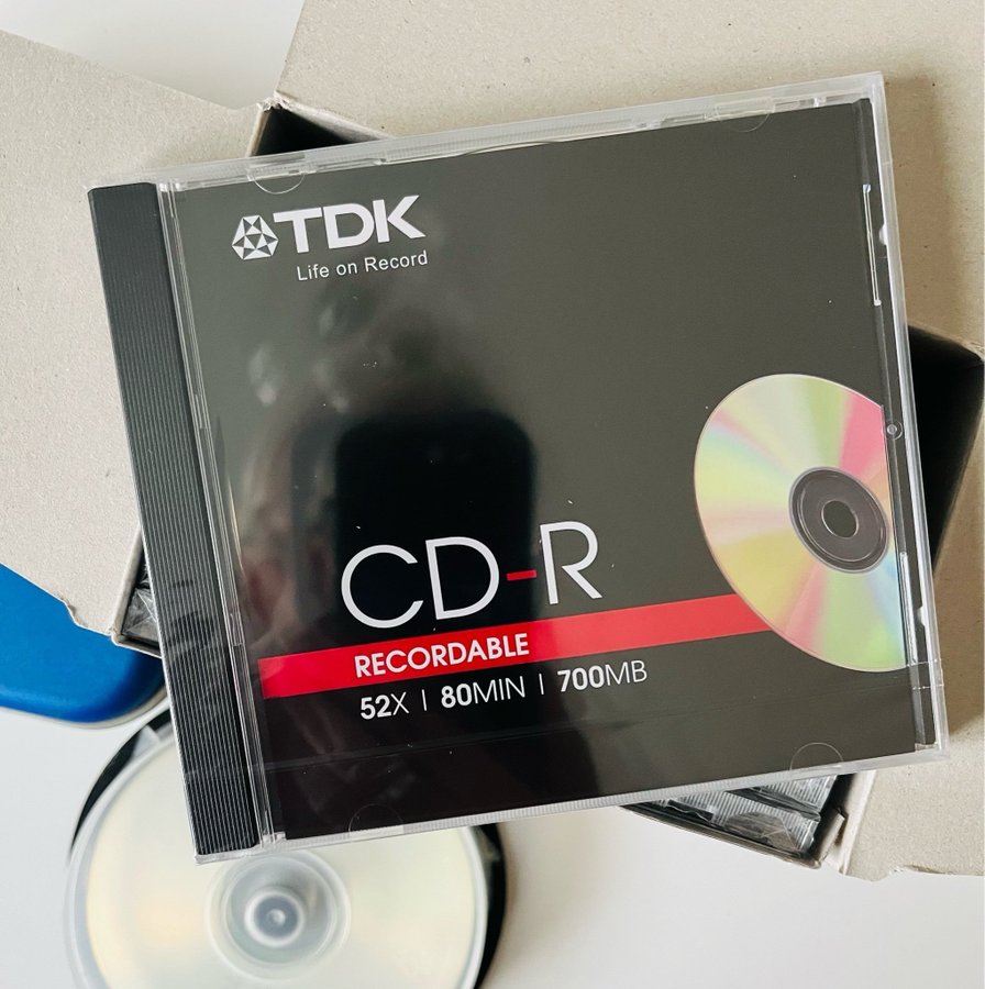 7 st TDK CD-R 700MB + CD-fodral
