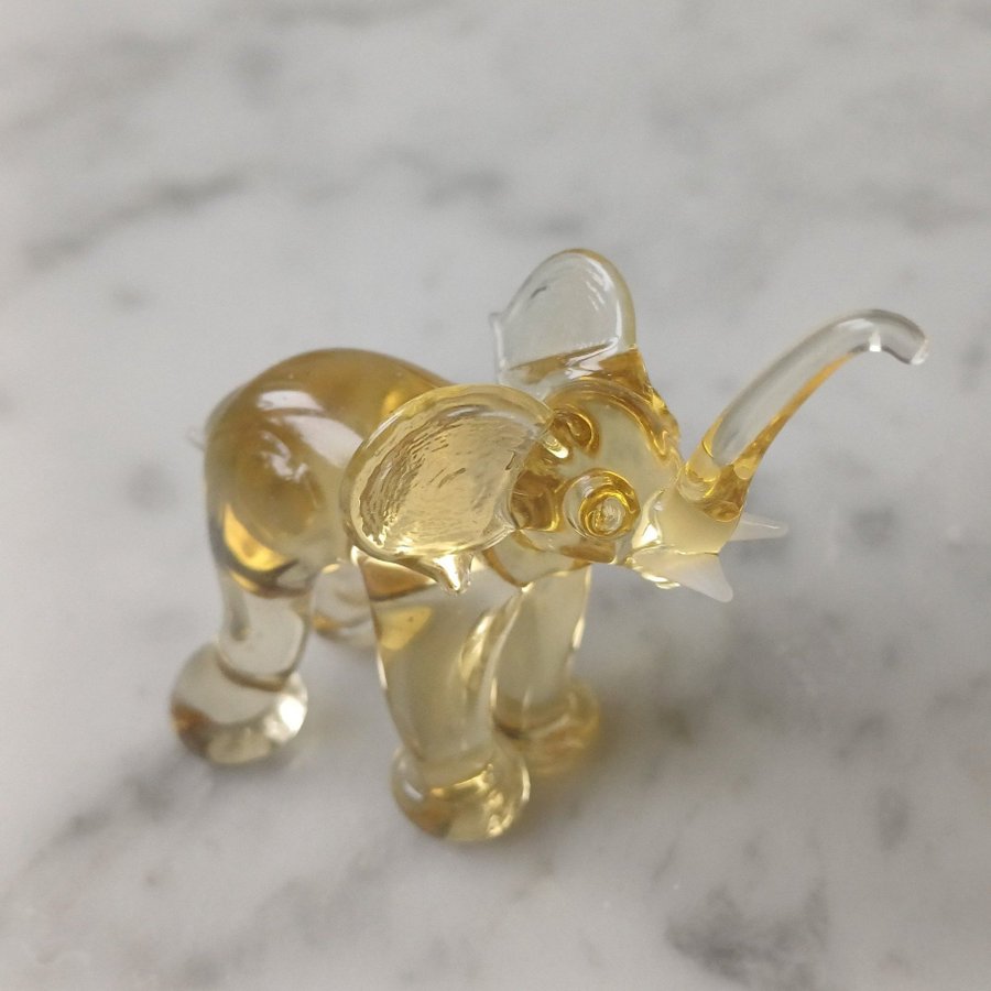 Liten elefant i glas Miniatyr