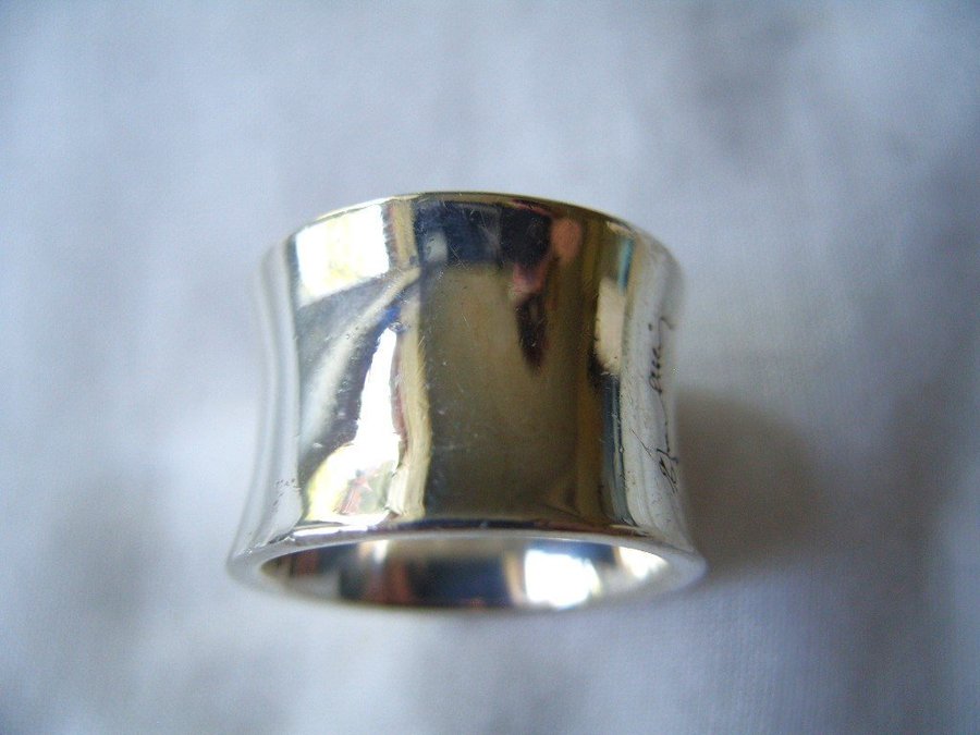 Efva Attling design: "Hooked on Simone ring" 925 silver stl 17mm Välvd form