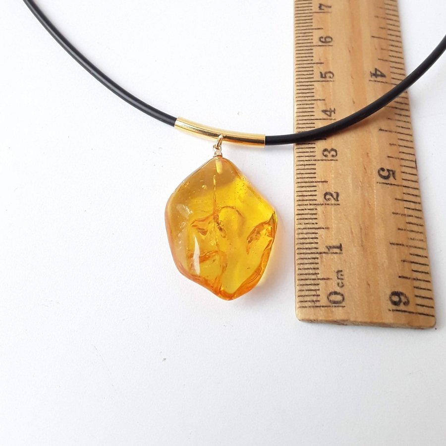 Yellow Baltic amber gemstone insect inclusion pendant necklace insect jewelry