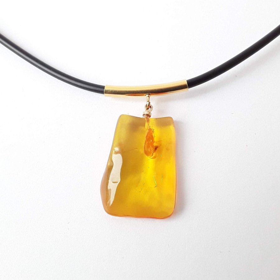 Yellow Baltic amber gemstone insect inclusion pendant necklace insect jewelry