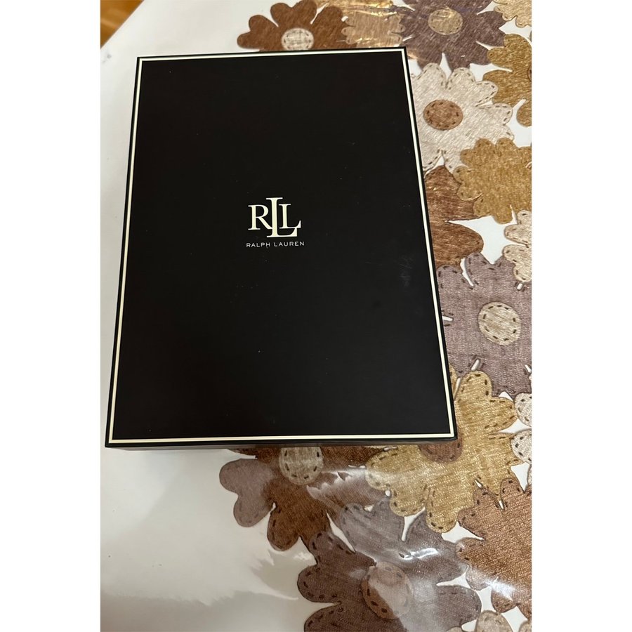 Ralph Lauren Wristlet Purse Wallet Golden New in Elegant box Gift