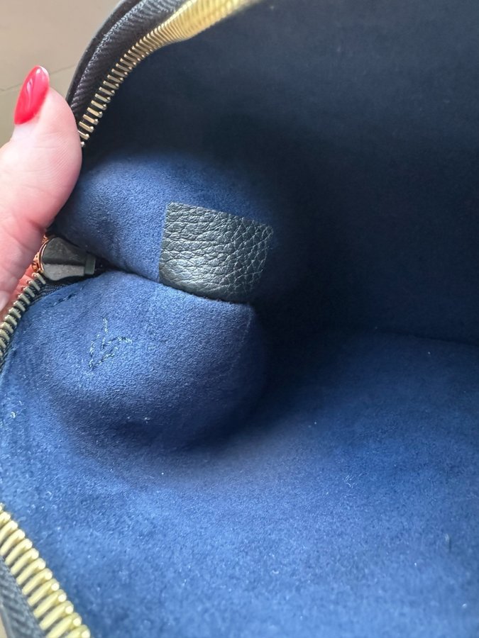 Louis Vuitton clutch bag oanvänd/ Ny!