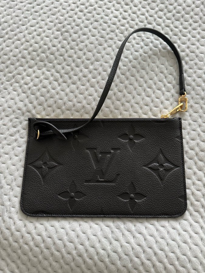 Louis Vuitton clutch bag oanvänd/ Ny!
