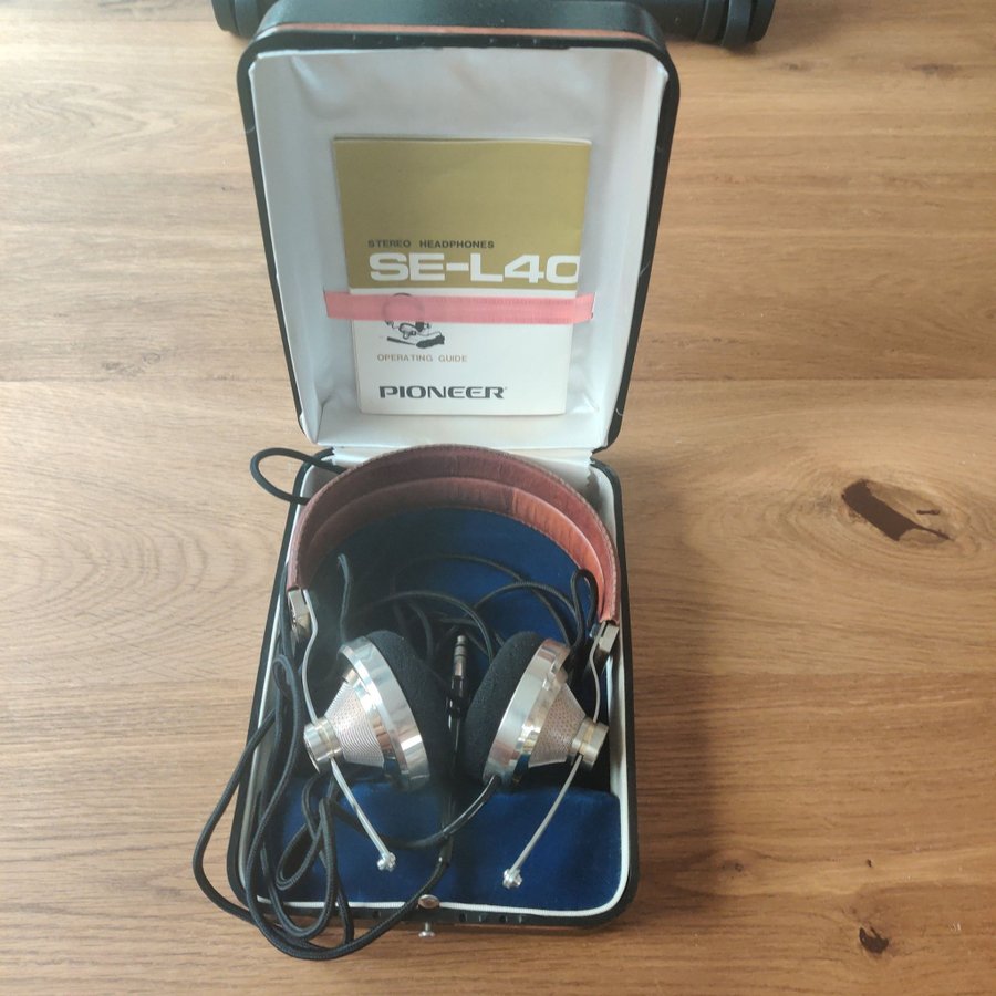 RIKTIGT SNYGG SÄLLSYNTA PIONEER SE-L40 Headphones