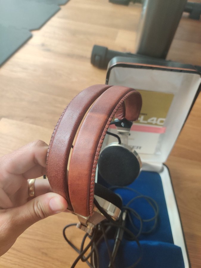 RIKTIGT SNYGG SÄLLSYNTA PIONEER SE-L40 Headphones