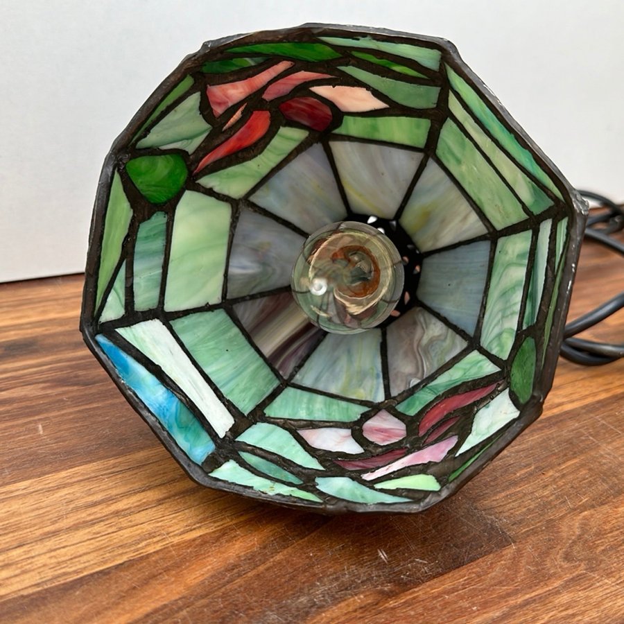 Fönsterlampa lampa Tiffany Tiffanystil glas mosaik