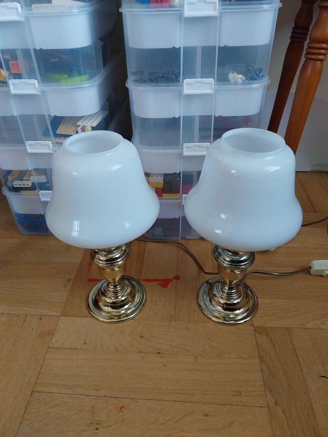 2st bordslampa glas och mässing retro