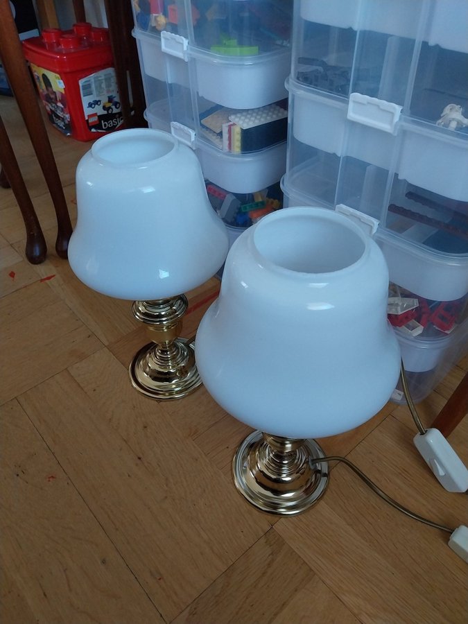 2st bordslampa glas och mässing retro