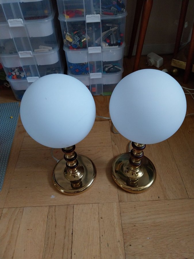 2st bordslampa glas och mässing retro