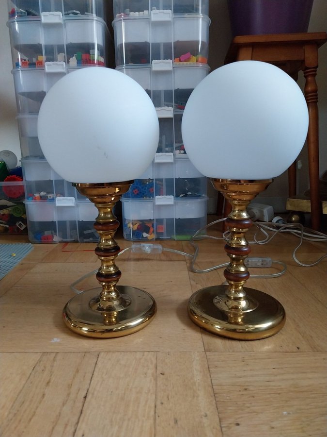 2st bordslampa glas och mässing retro