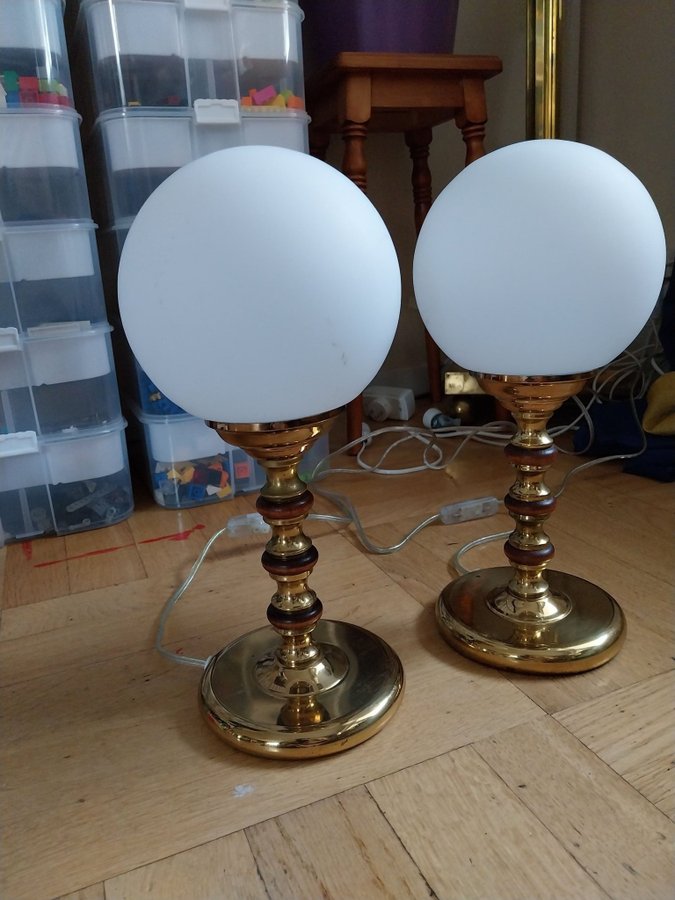 2st bordslampa glas och mässing retro