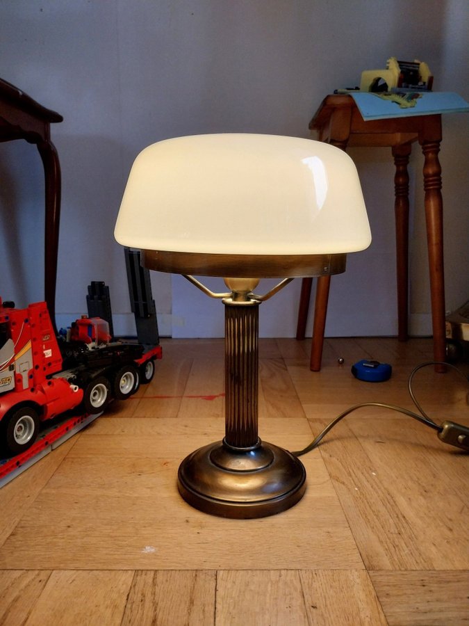 Bordslampa glas och mässing konsthantverk märke