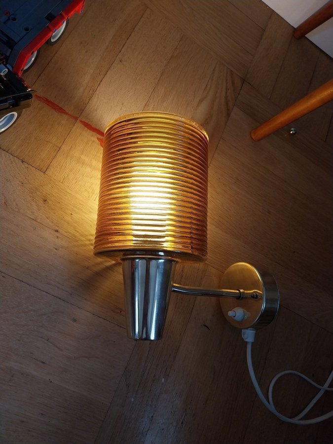 Vägglampa glas och mässing ASEA retro