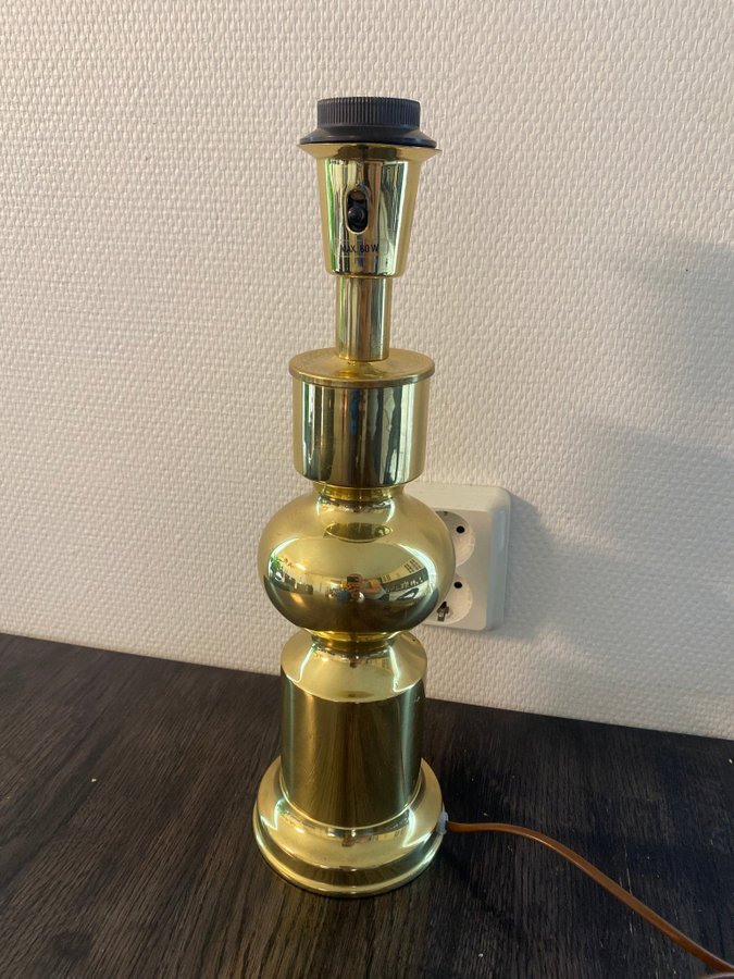 Vintage svensk aneta 18916 mässing bordslampa