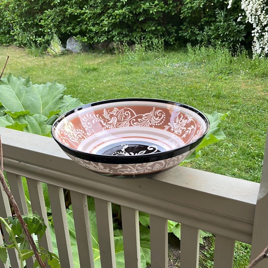 Fin stort härligt fat/ vacker skål från DUKA Dark Garden 385 cm i diameter