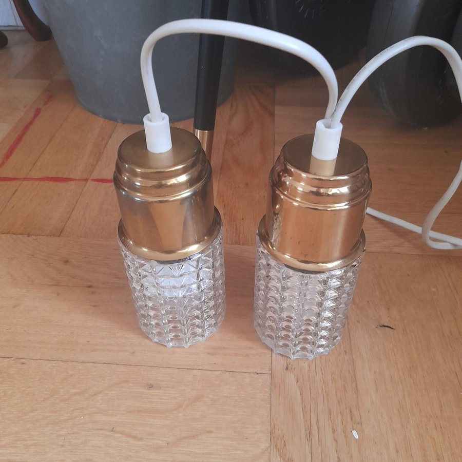 2st Fönsterlampa glas och mässing retro